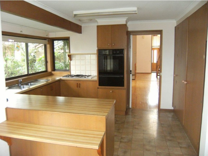 12 Bangor Drive, Frankston VIC 3199