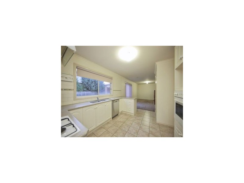 1 Lomatia Close, Frankston South VIC 3199