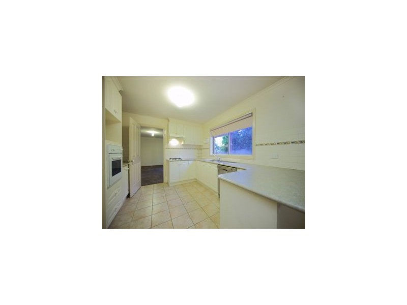 1 Lomatia Close, Frankston South VIC 3199