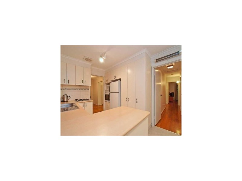 8 Owen Close, Frankston VIC 3199