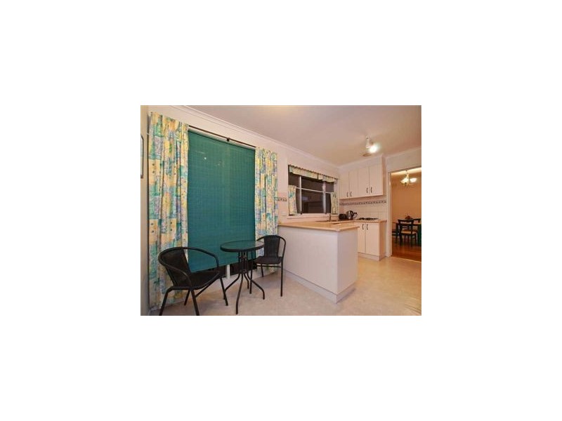 8 Owen Close, Frankston VIC 3199