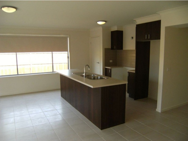 38 Merriwee Chase, Sandhurst VIC 3977