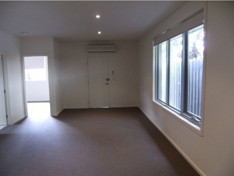 1/54 Gould Street, Frankston VIC 3199