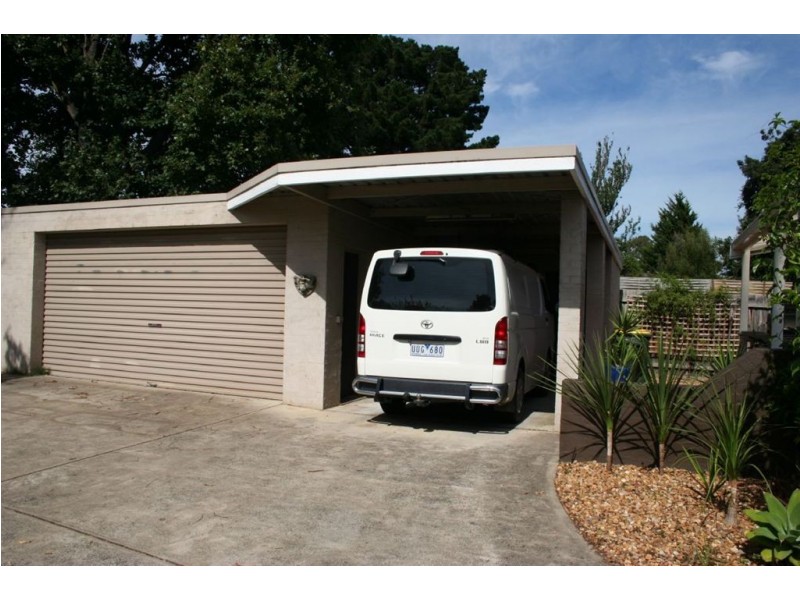 1/17 Frank Street, Frankston VIC 3199