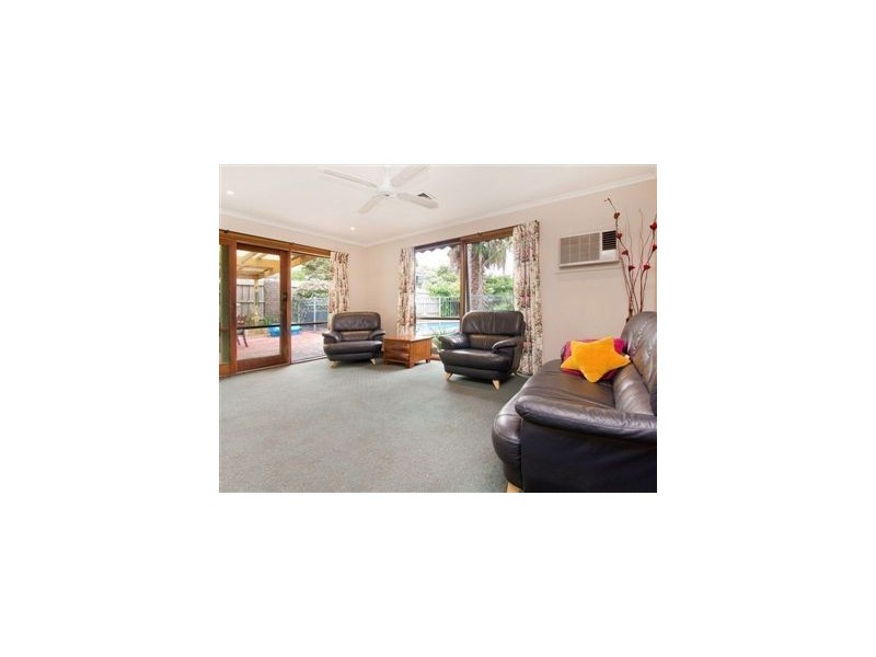 22 Raphael Crescent, Frankston VIC 3199