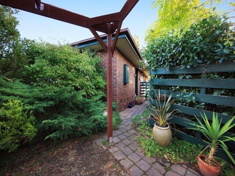 8 Lulworth Place, Frankston VIC 3199