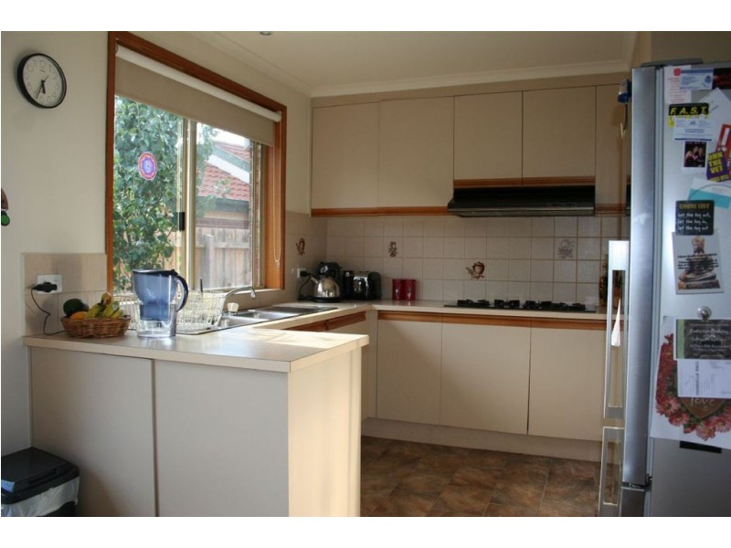3/10 Chatterley Court, Frankston VIC 3199