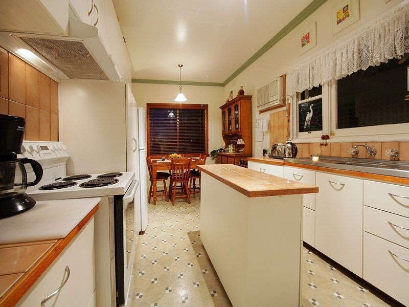 52 Summit Road, Frankston South VIC 3199