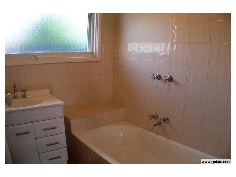 1/51 Kenilworth Avenue, Frankston VIC 3199