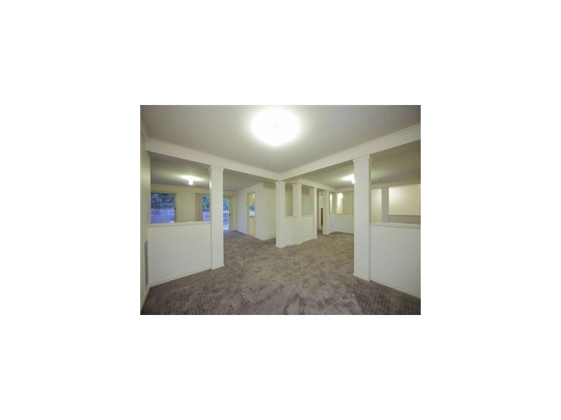 1 Lomatia Close, Frankston South VIC 3199