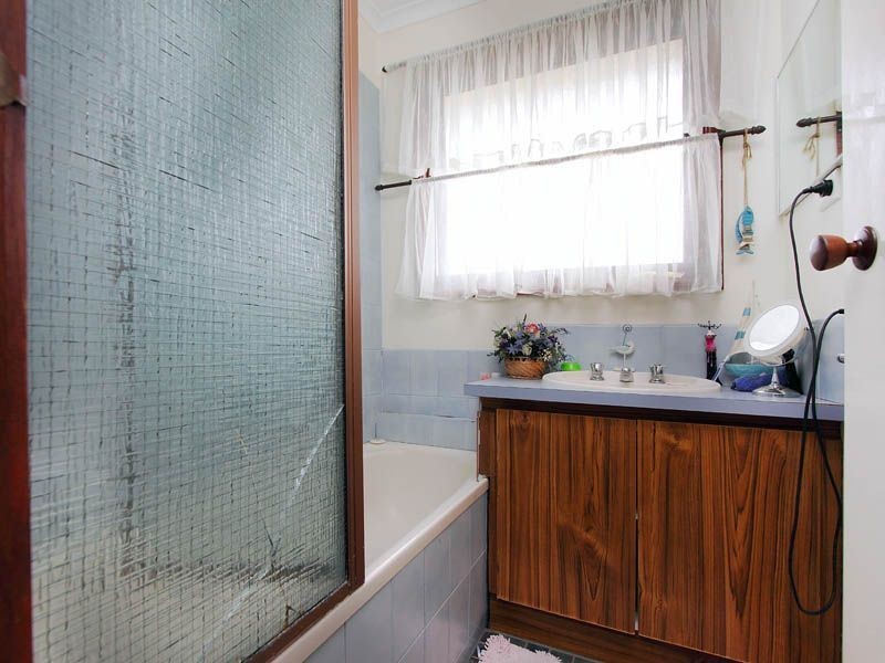 35 Whitford Way, Frankston VIC 3199