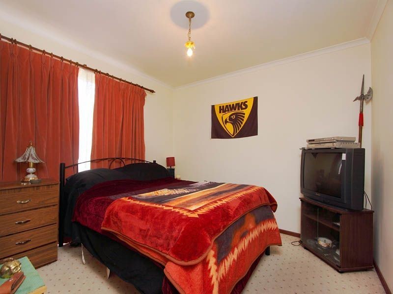 35 Whitford Way, Frankston VIC 3199