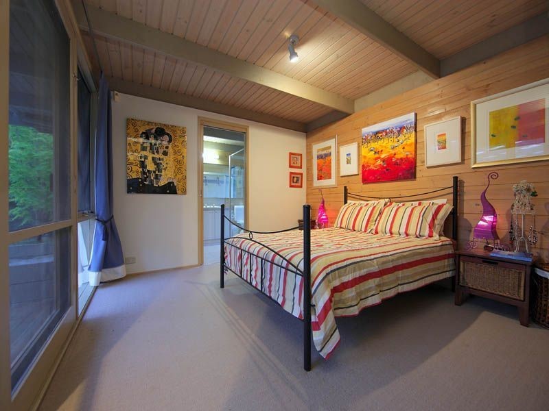 5 Conifer Court, Frankston South VIC 3199