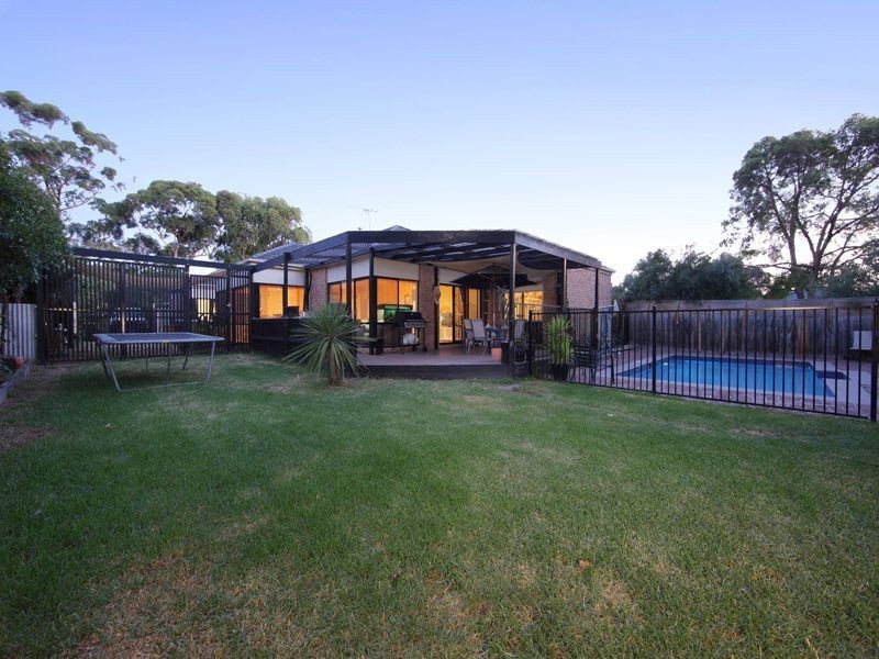 6 Robinia Street, Frankston VIC 3199