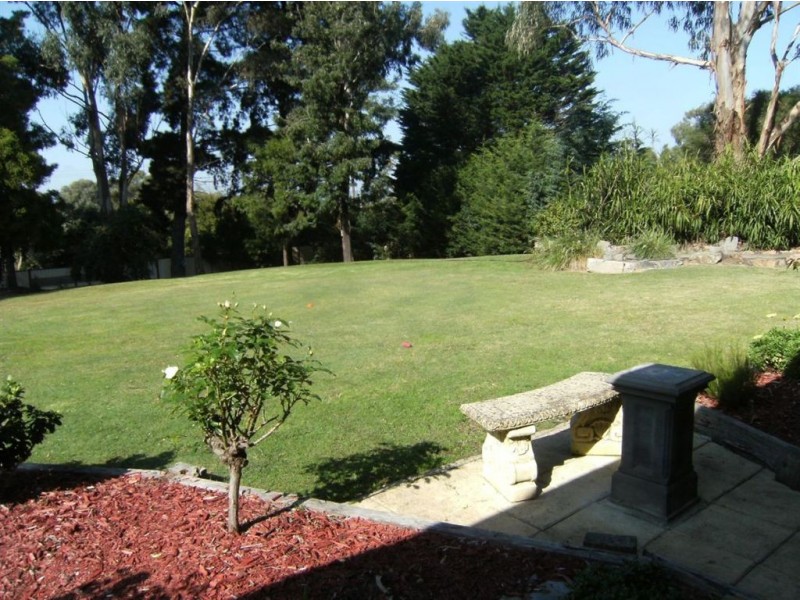 82 Moorooduc Highway, Frankston South VIC 3199