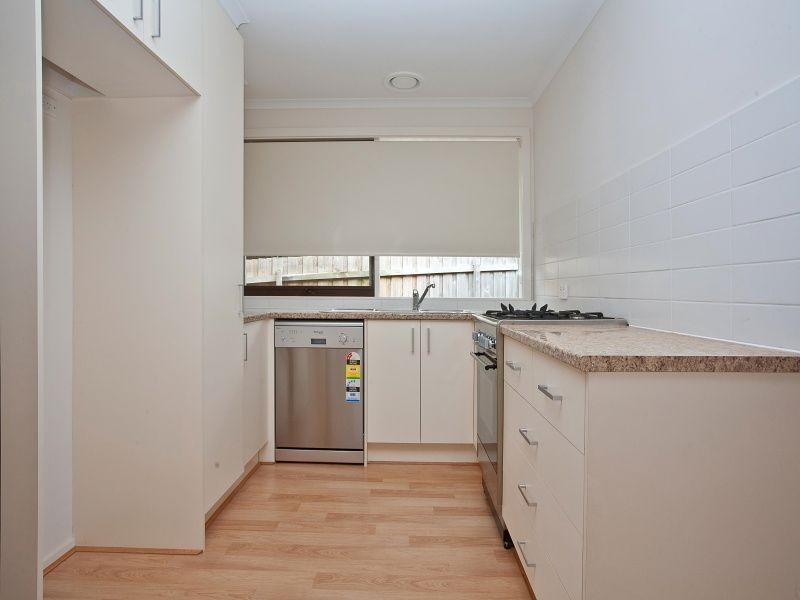 1/12 Gattinara Drive, Frankston VIC 3199