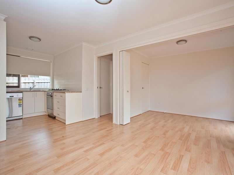 1/12 Gattinara Drive, Frankston VIC 3199