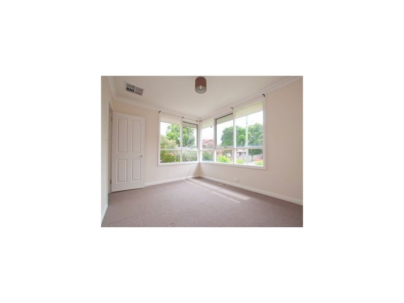 4 Lingi Court, Frankston VIC 3199