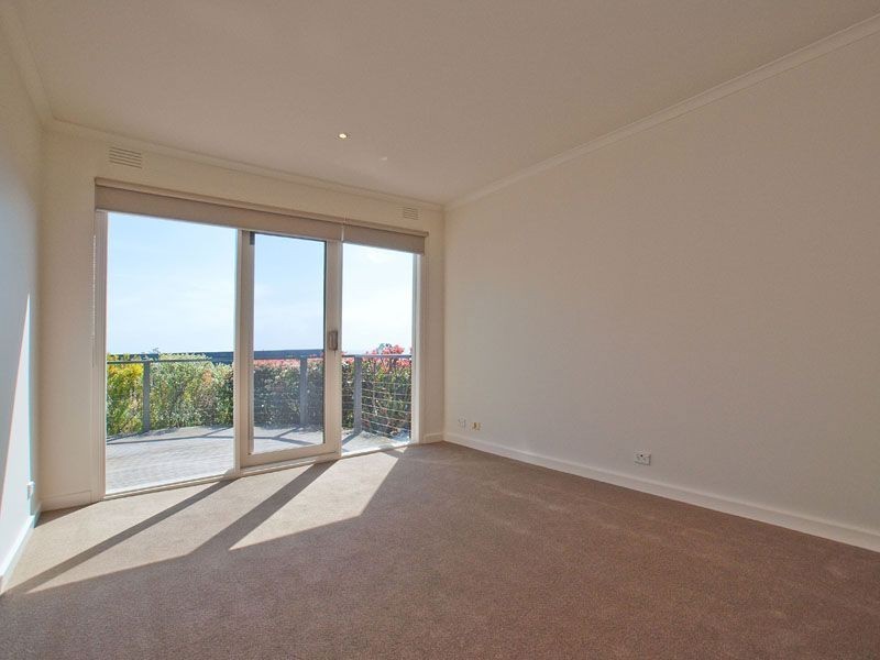 2/38 Cliff Road, Frankston South VIC 3199