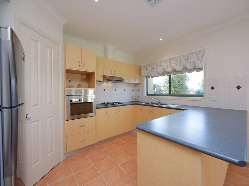 2/29 Golflinks Road, Frankston VIC 3199