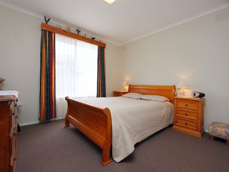 6 Talbot Court, Frankston VIC 3199