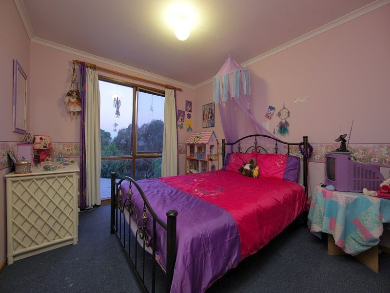 11 Yandiah Court, Frankston VIC 3199