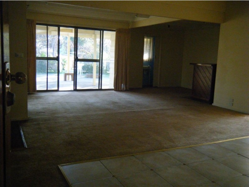 33 Cricklewood Avenue, Frankston VIC 3199