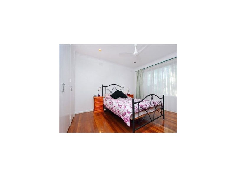 1 Nesbit Court, Frankston VIC 3199