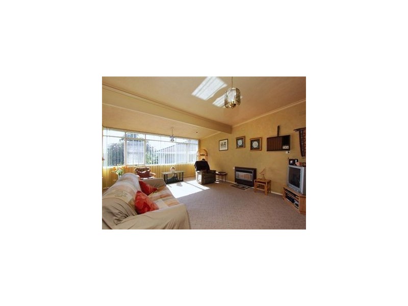 35 Helvetia Crescent, Frankston South VIC 3199