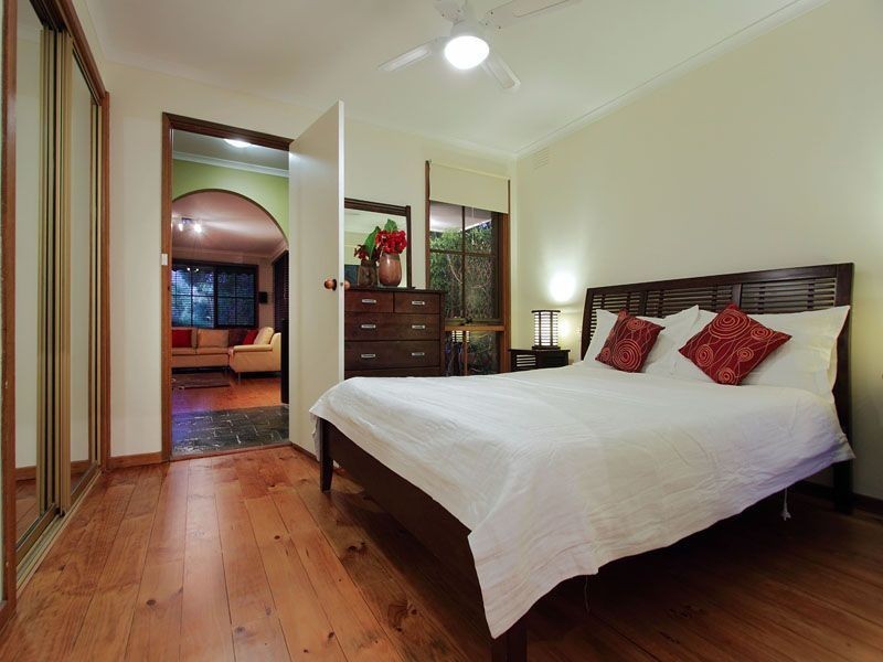 64 Kenilworth Avenue, Frankston VIC 3199