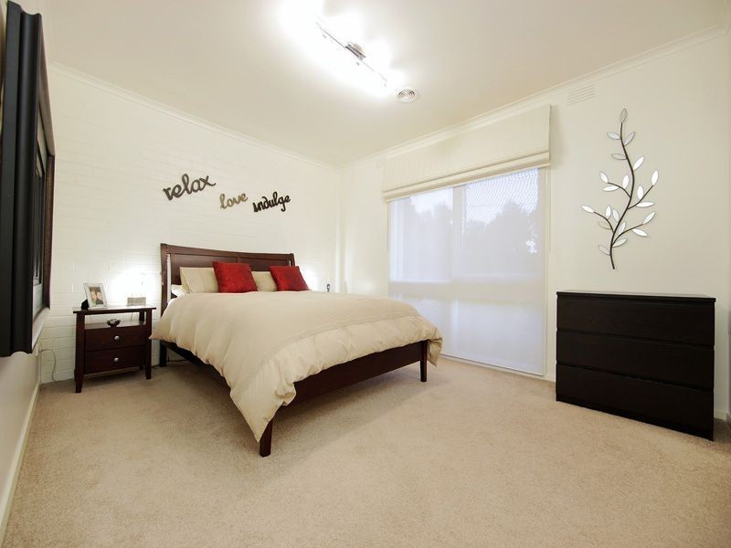27 Golf Links Rd, Frankston VIC 3199