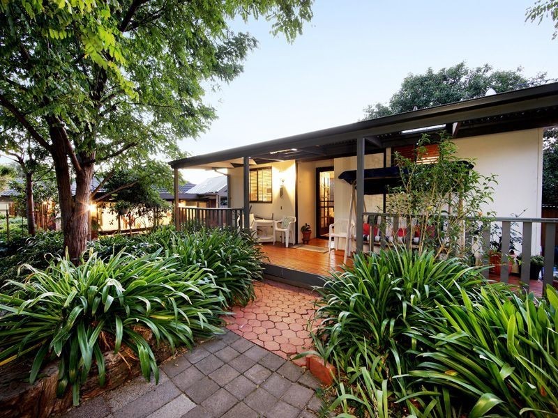 27 Golf Links Rd, Frankston VIC 3199
