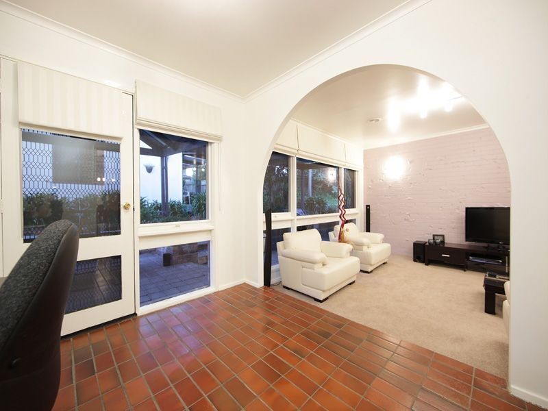 27 Golf Links Rd, Frankston VIC 3199