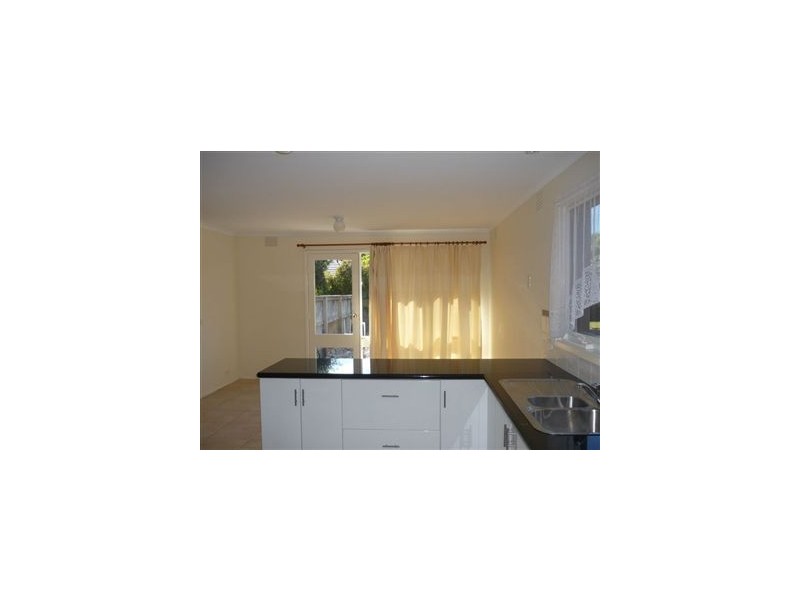 6 Lancaster Court, Somerville VIC 3912