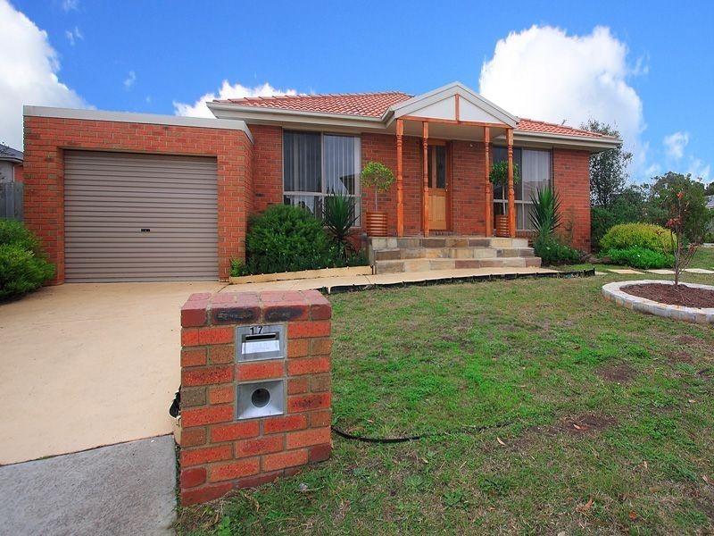 17 Luke Court, Frankston South VIC 3199