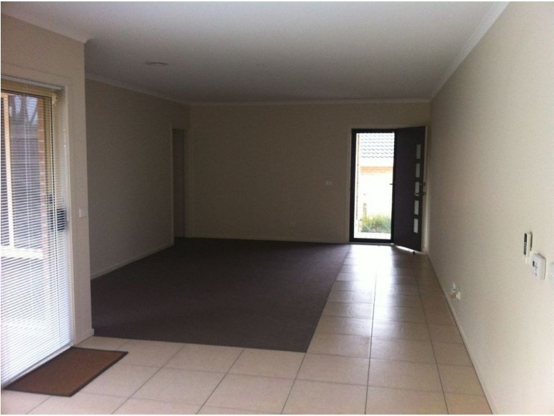 2/92 Fortescue Avenue, Seaford VIC 3198