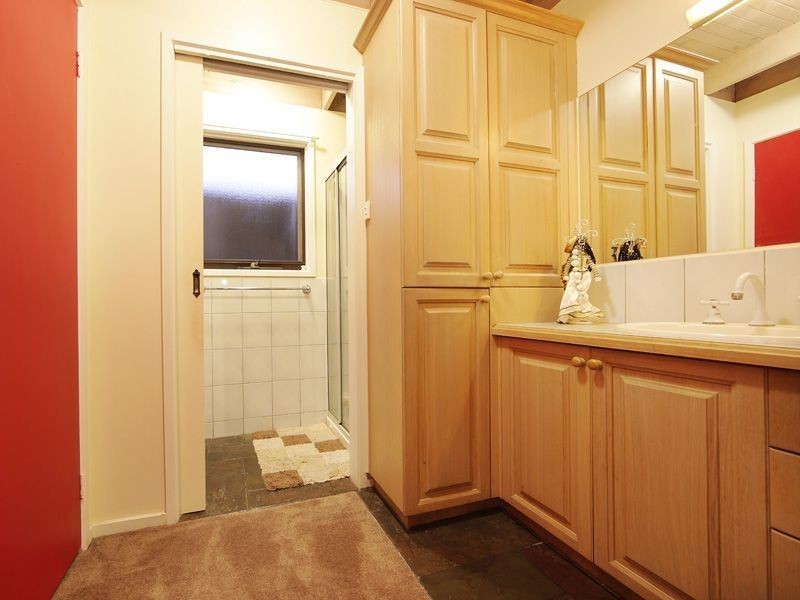 5 Malura Place, Frankston VIC 3199