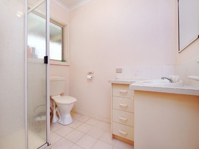 16 Taketa Crescent, Frankston VIC 3199