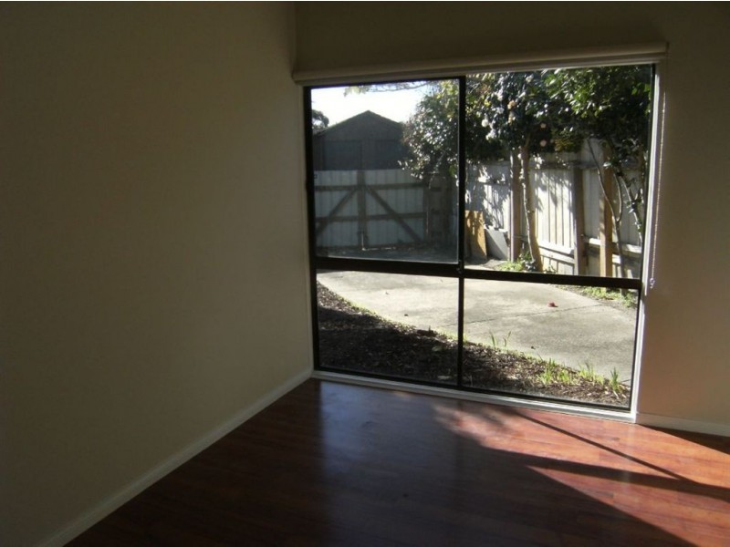 24 McCulloch Avenue, Seaford VIC 3198