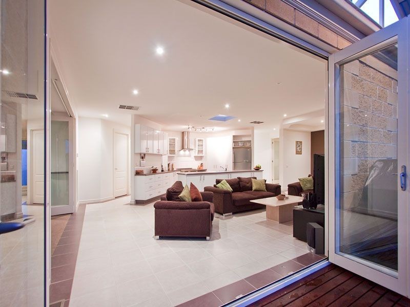 4 The Concourse, Frankston South VIC 3199