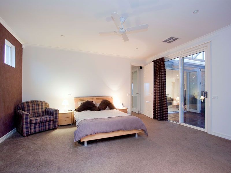 4 The Concourse, Frankston South VIC 3199