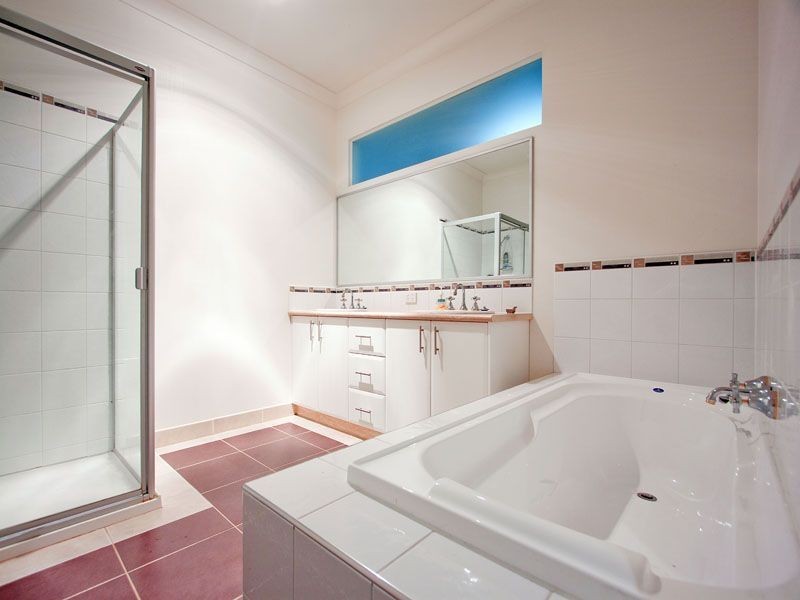 4 The Concourse, Frankston South VIC 3199
