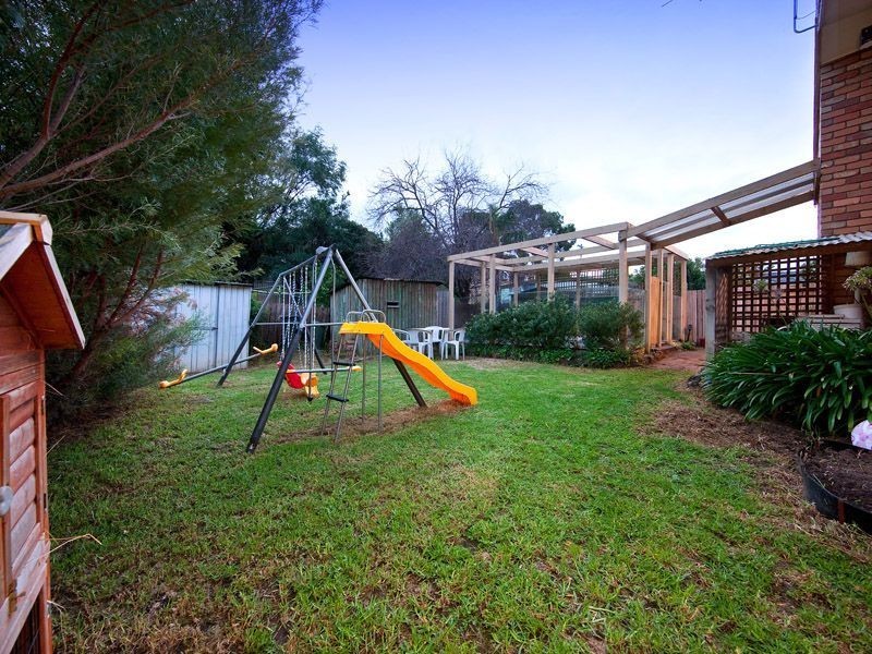 2 Wakool Close, Frankston VIC 3199