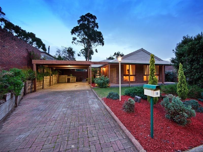 19 Kildare Court, Frankston VIC 3199