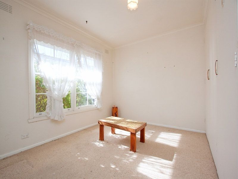 4 Wynden Drive, Frankston VIC 3199