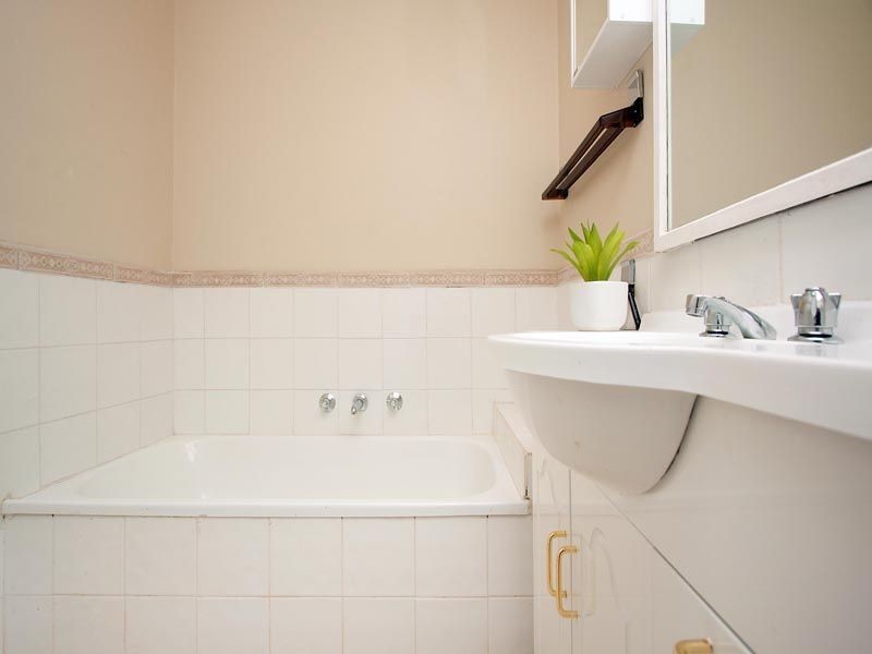 2/11 Long Street, Frankston VIC 3199