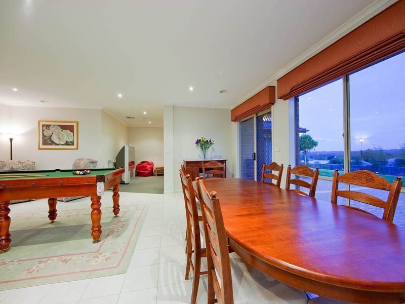 8 Pauline Court, Frankston South VIC 3199