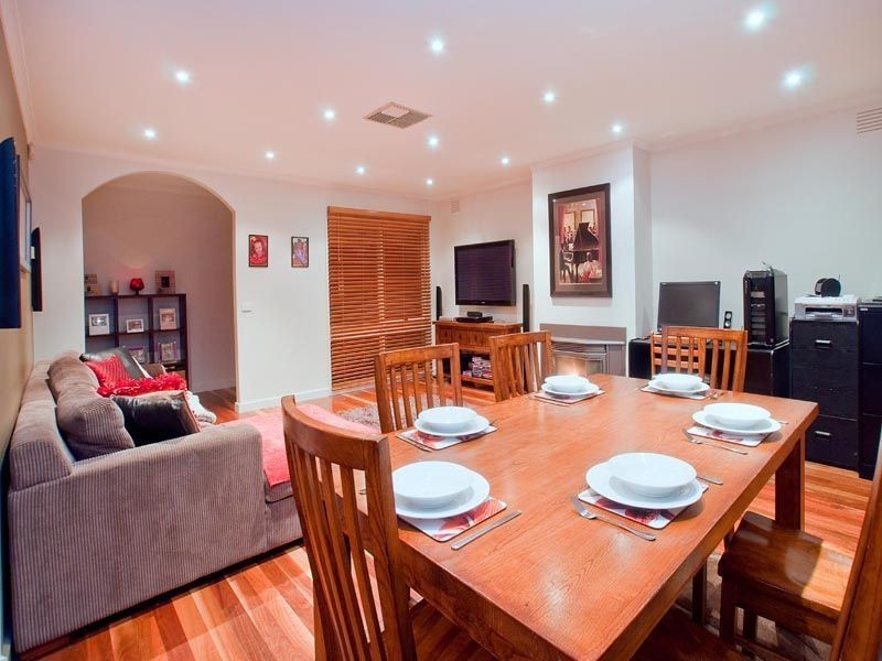 28 Dunsterville Cres, Frankston VIC 3199
