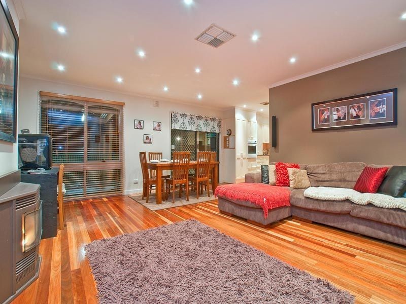 28 Dunsterville Cres, Frankston VIC 3199