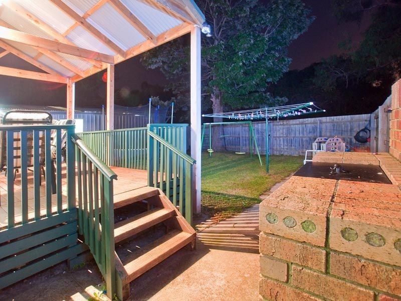 28 Dunsterville Cres, Frankston VIC 3199